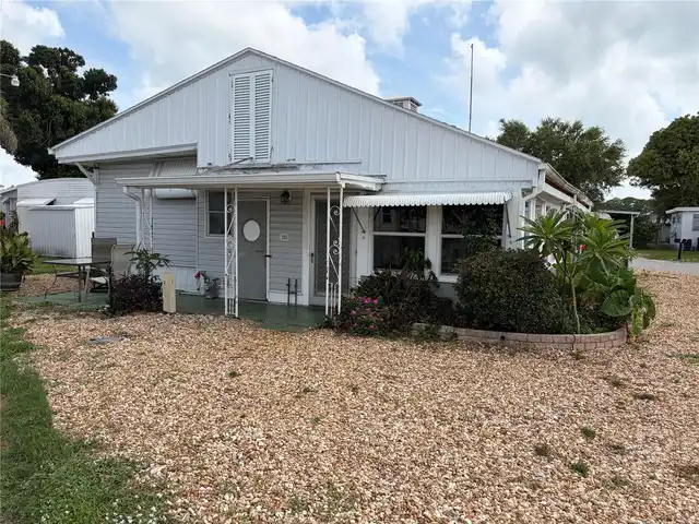 Listing Photo 6