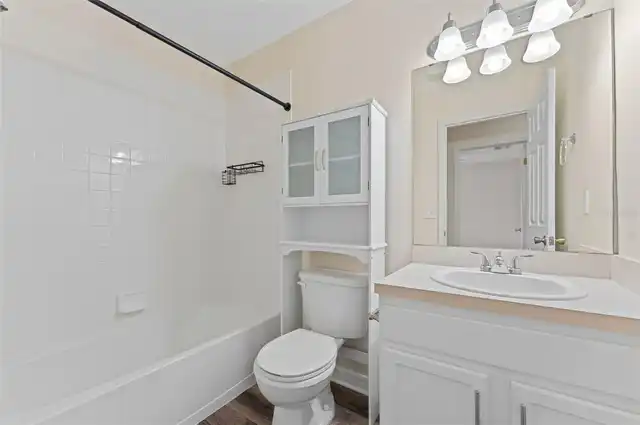 Listing Photo 18