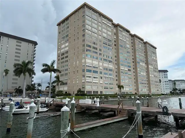 Listing Photo 12