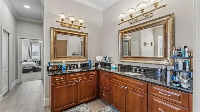 Listing Photo 32