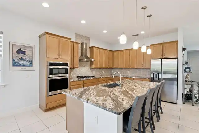 Listing Photo 17
