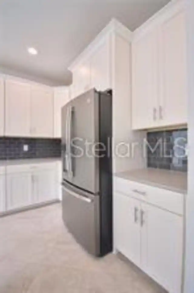 Listing Photo 12