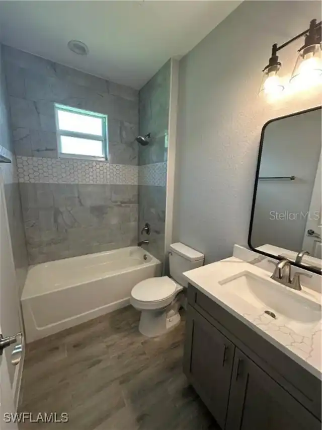 Listing Photo 9