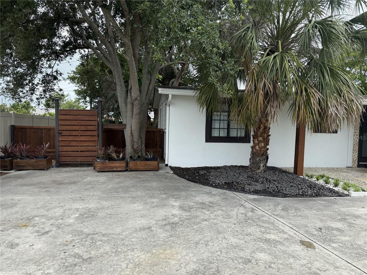 Listing Photo 24