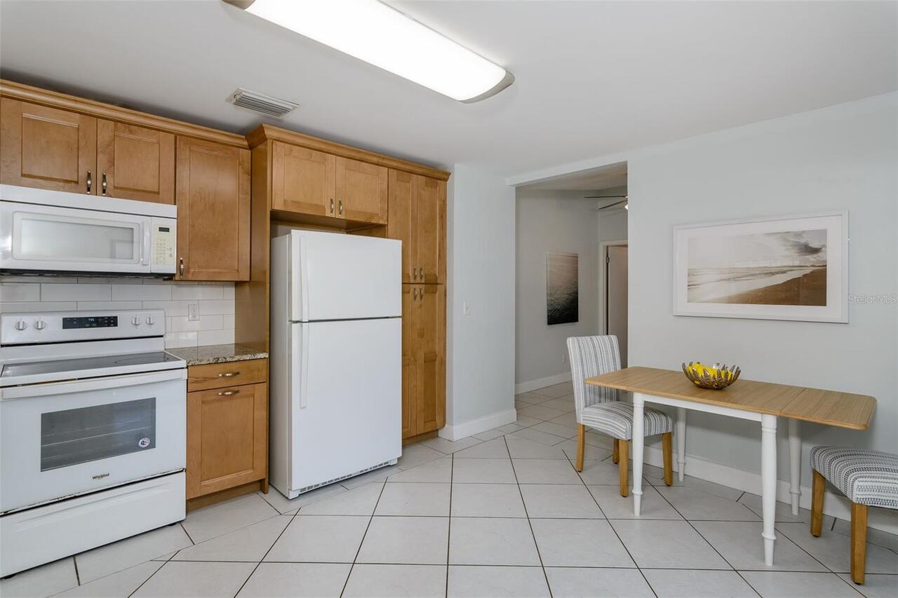 Listing Photo 11