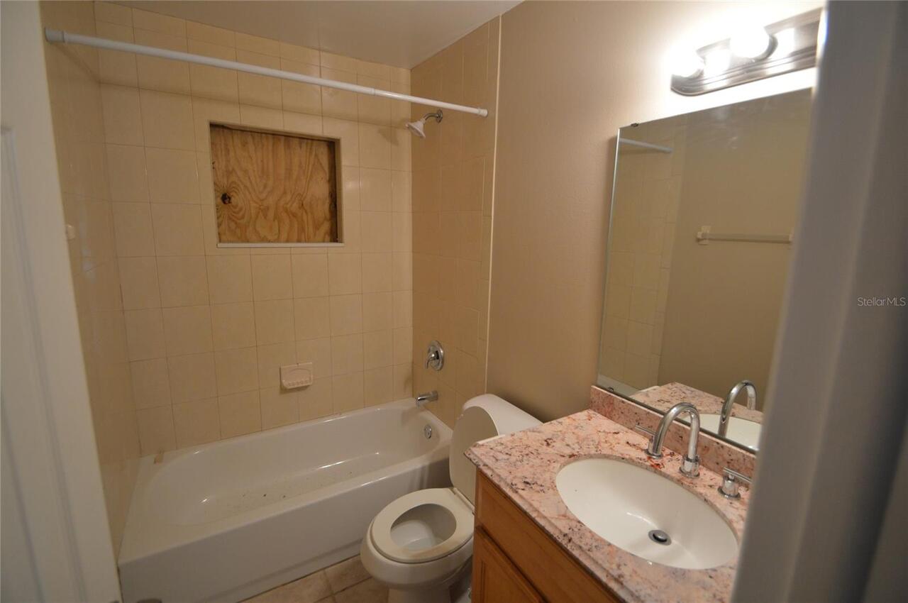 Listing Photo 9