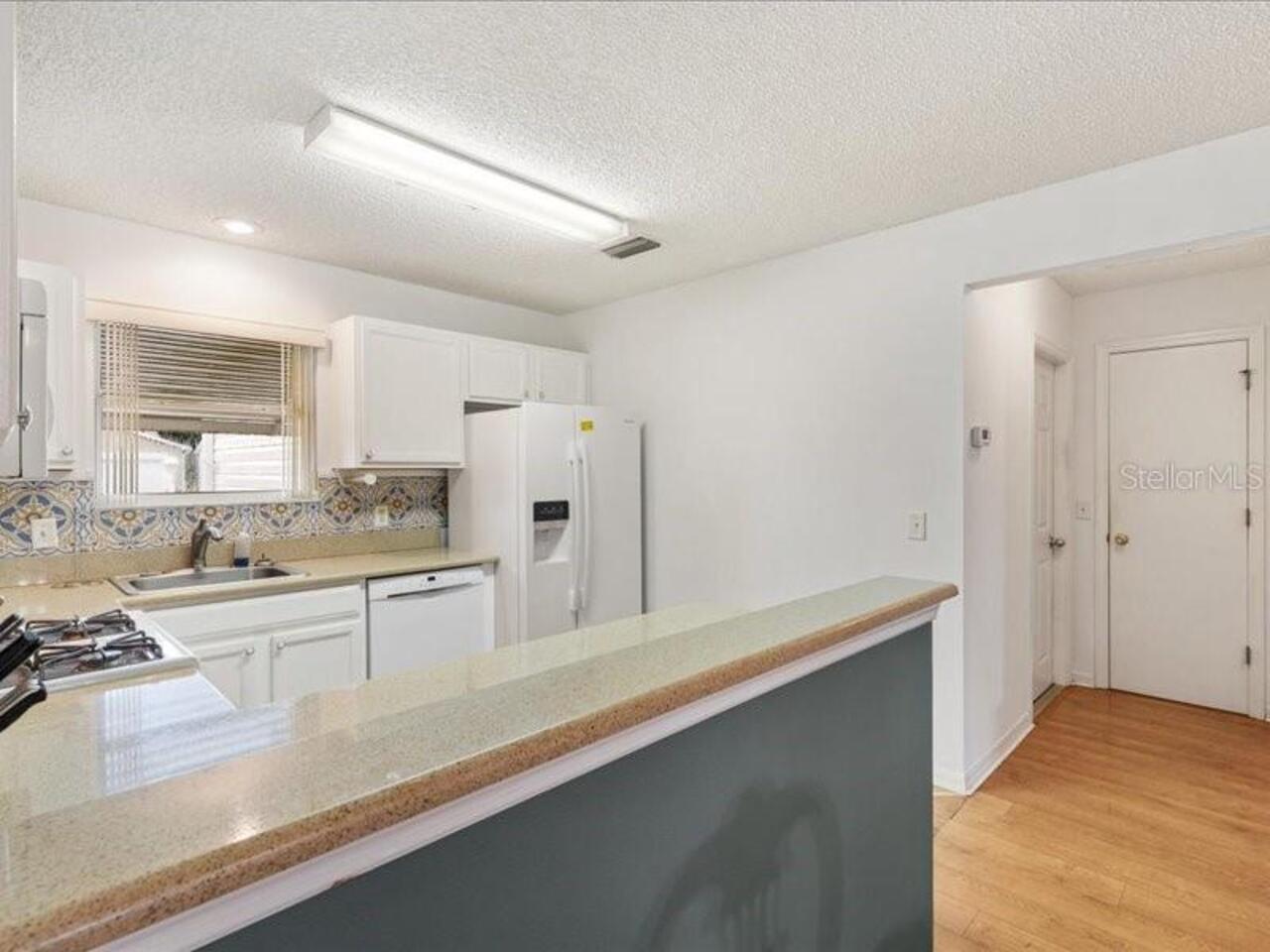 Listing Photo 9