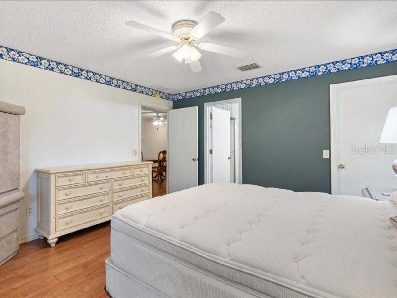 Listing Photo 14