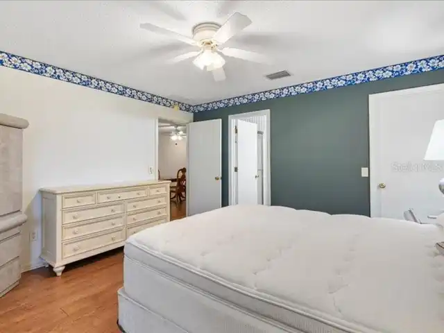 Listing Photo 14