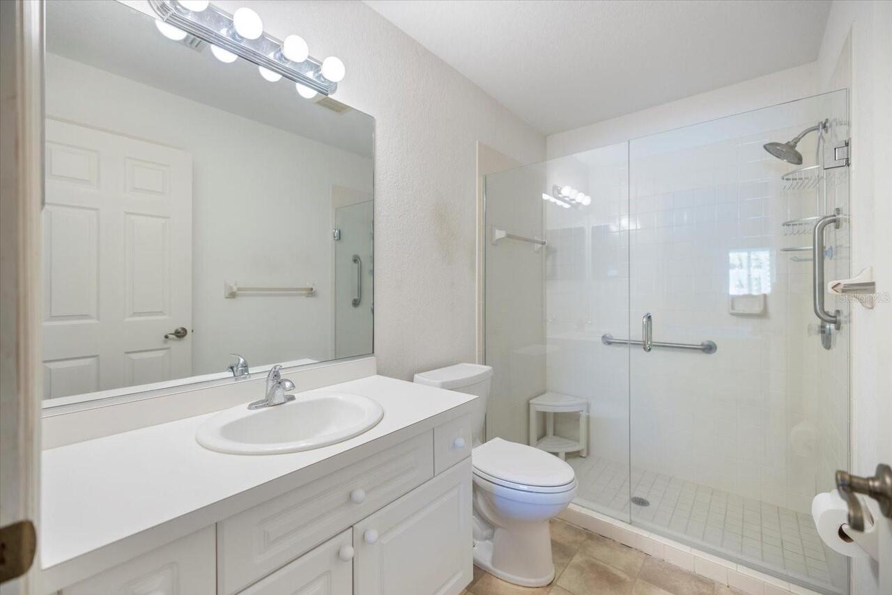 Listing Photo 14