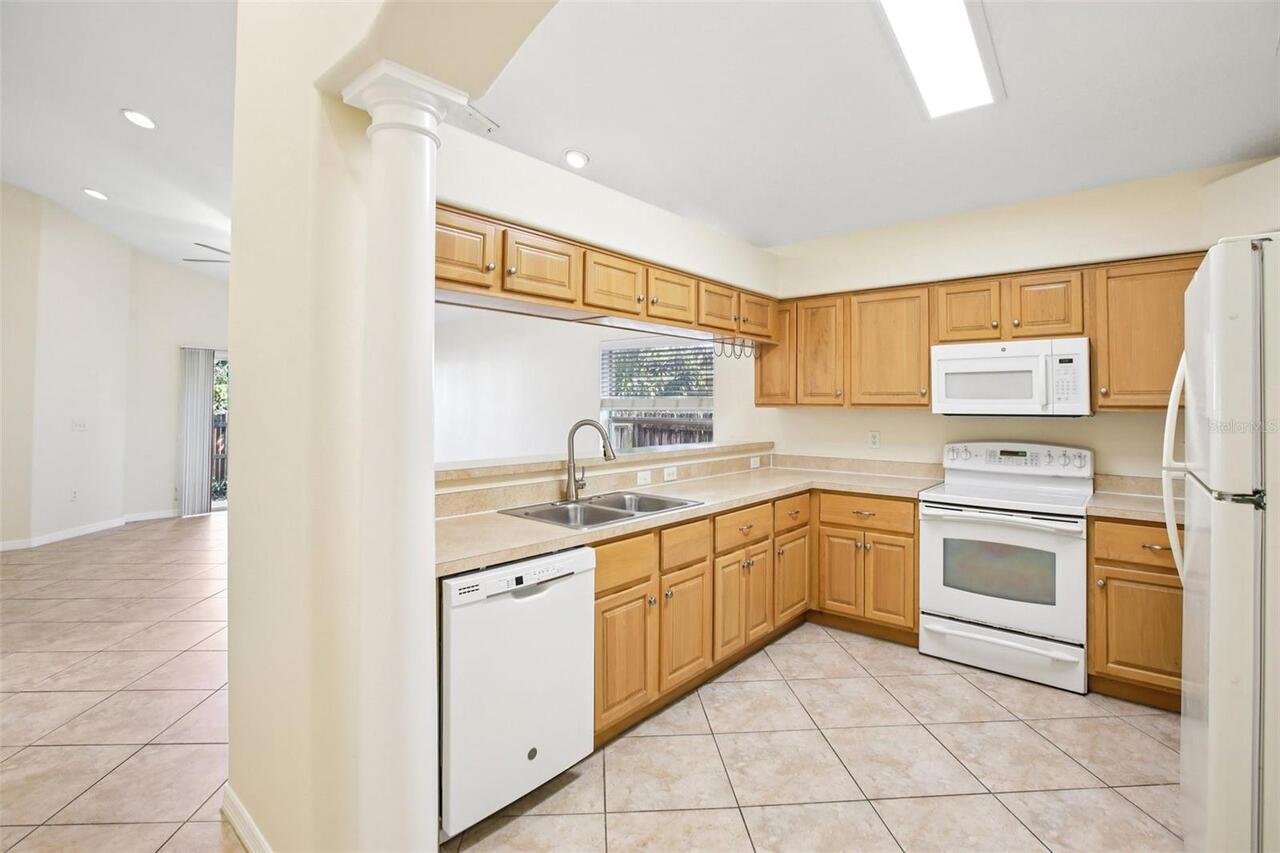 Listing Photo 9