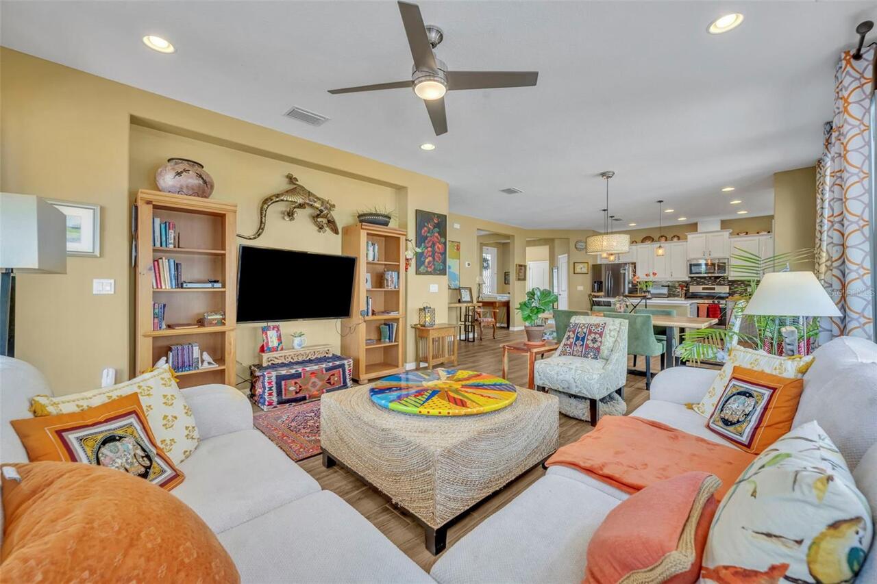 Listing Photo 8