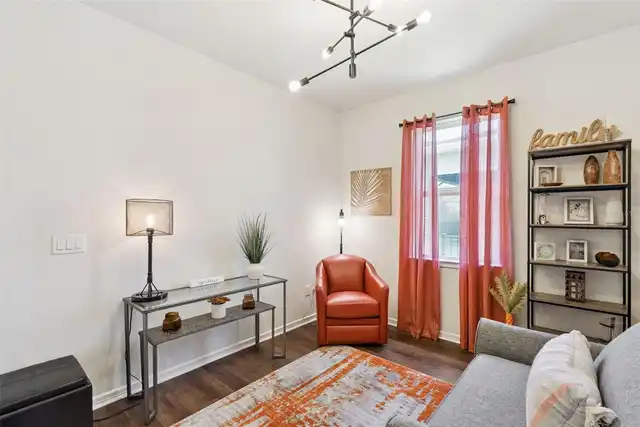 Listing Photo 5