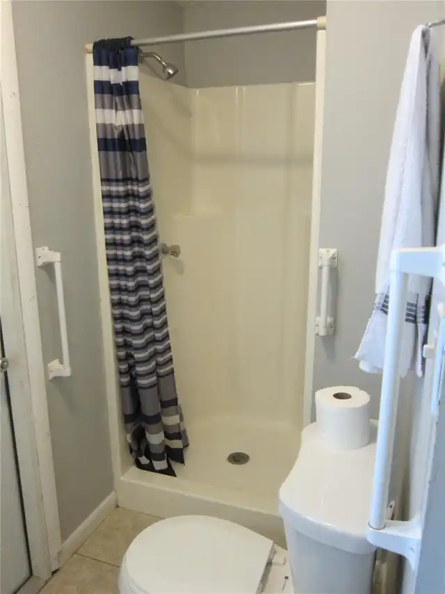 Listing Photo 7