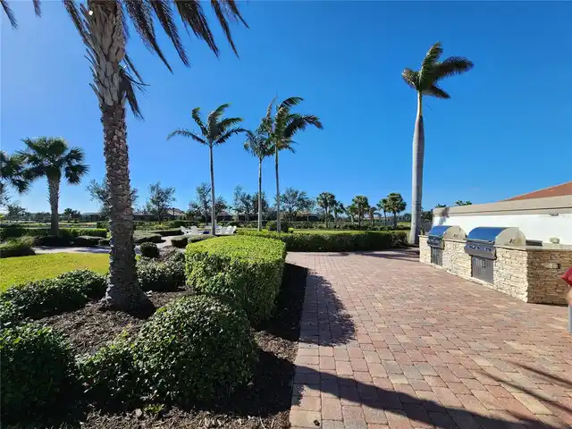 Listing Photo 33