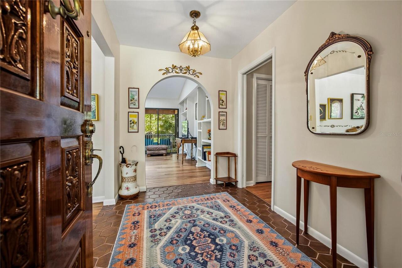 Listing Photo 11