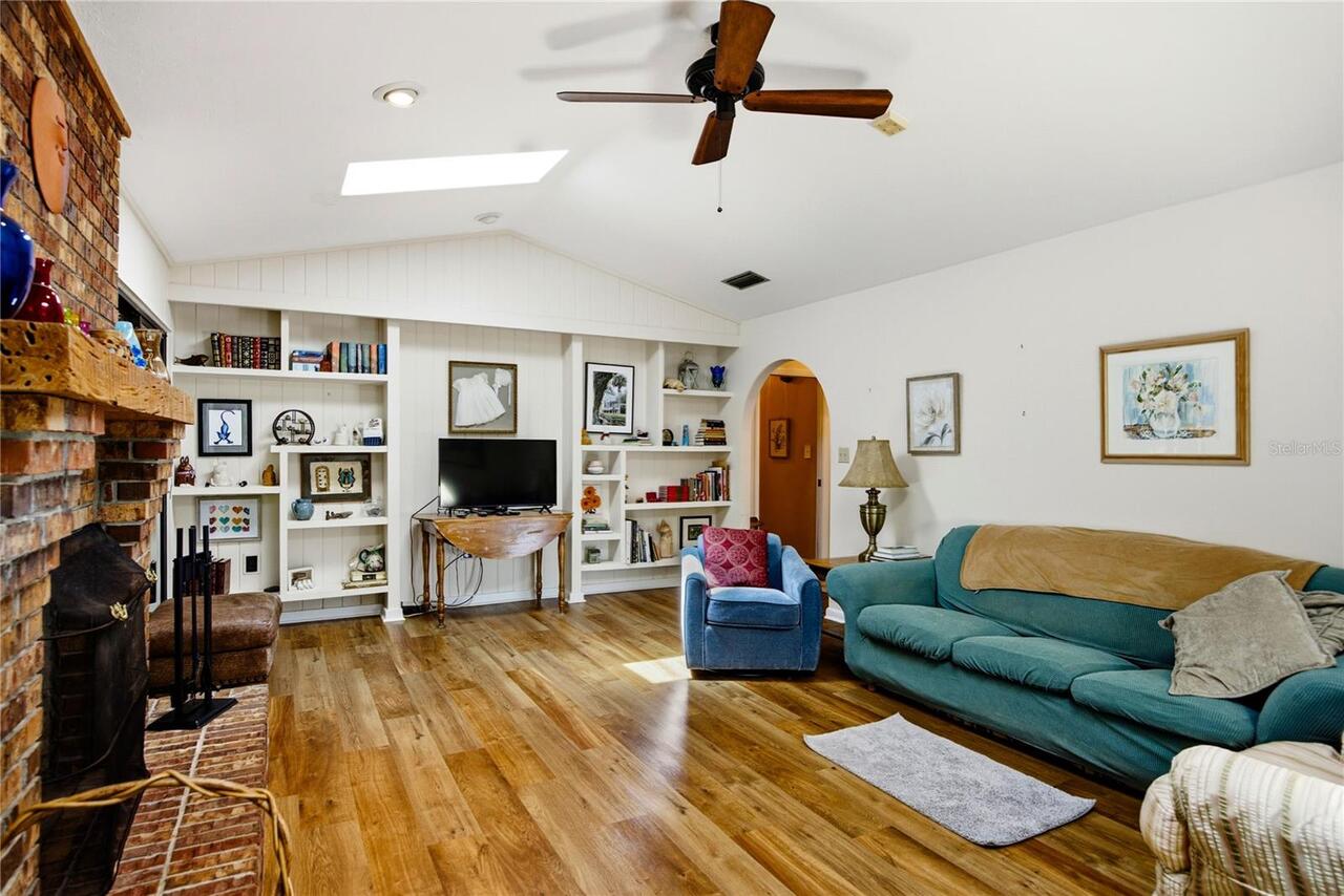 Listing Photo 25