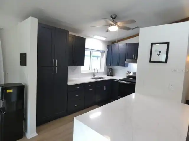 Listing Photo 9