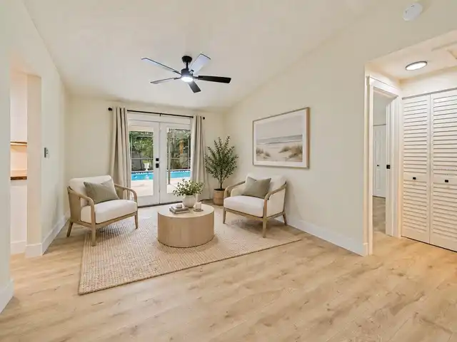 Listing Photo 12