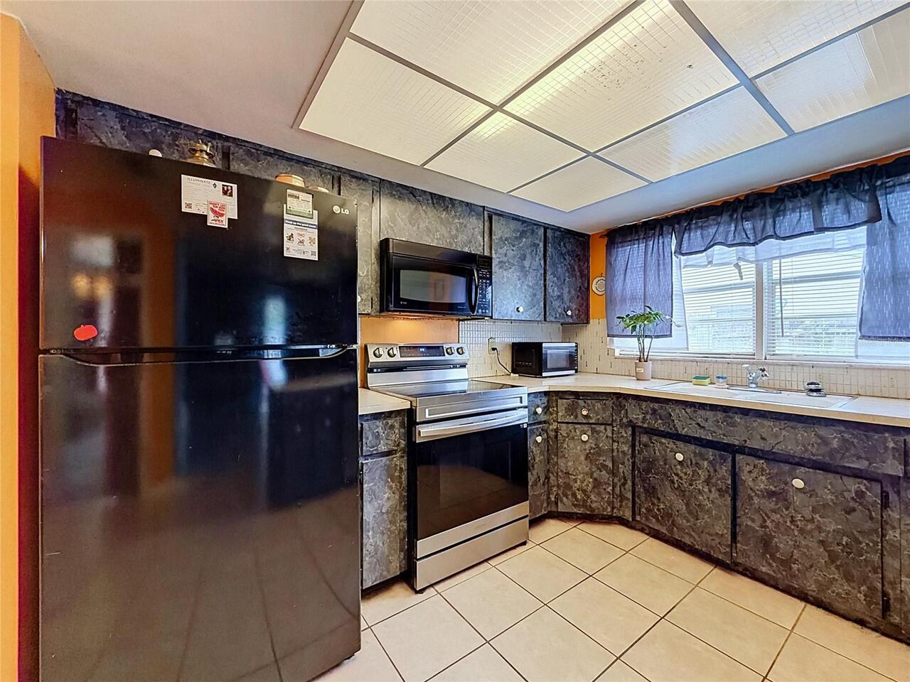 Listing Photo 17