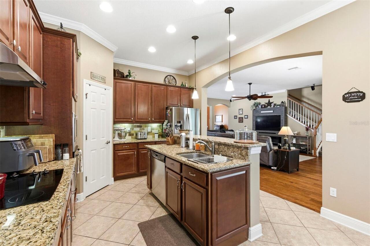 Listing Photo 18