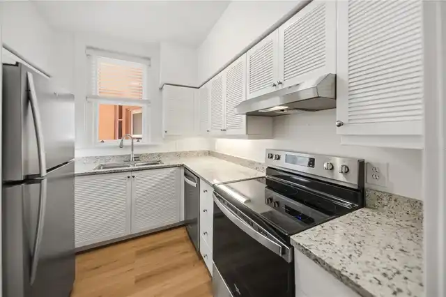 Listing Photo 7