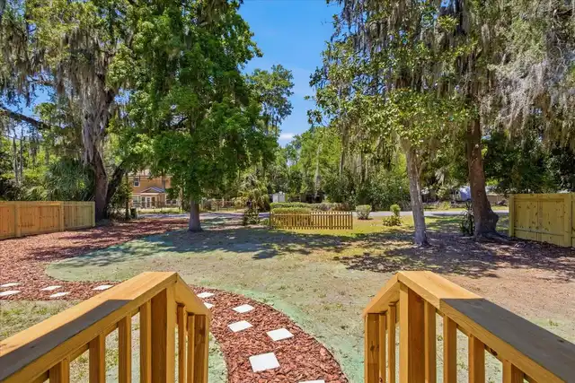 Listing Photo 9