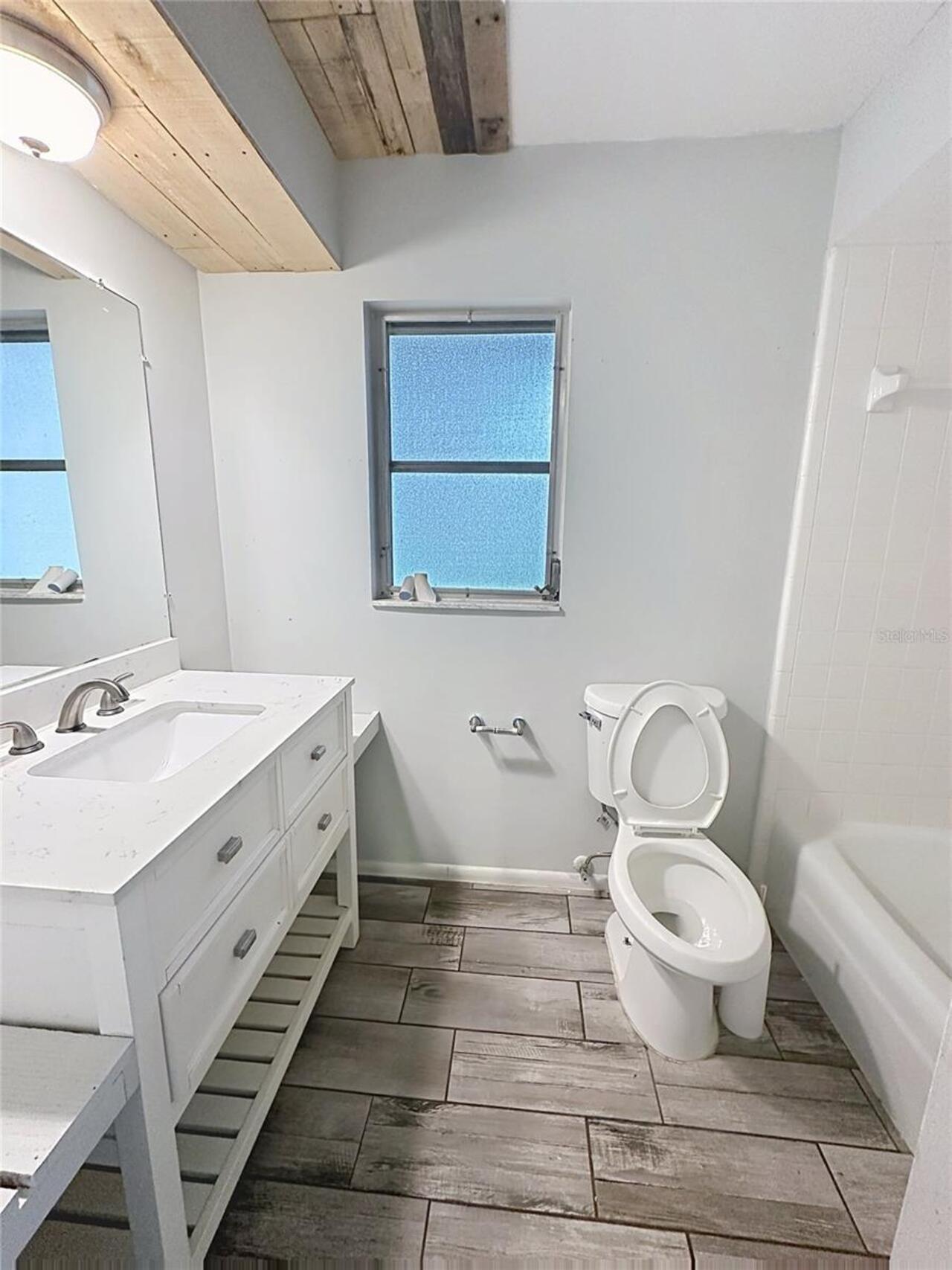 Listing Photo 24