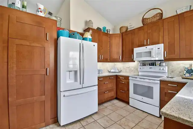 Listing Photo 23