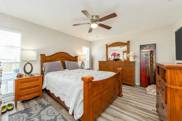 Listing Photo 15