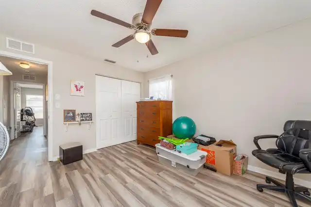 Listing Photo 28