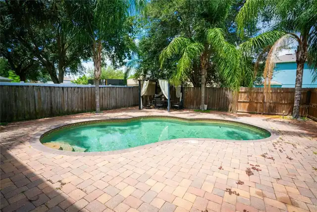 Listing Photo 5