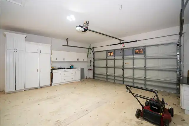 Listing Photo 34