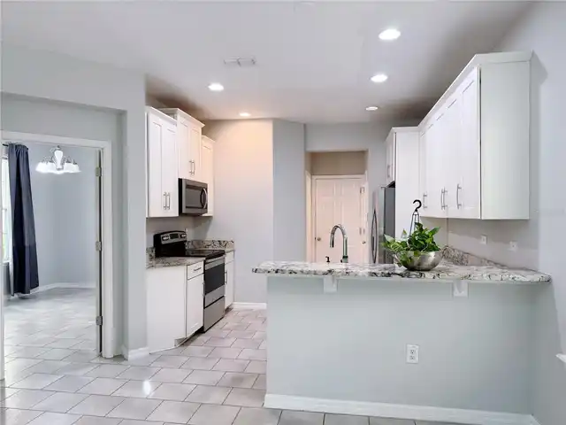 Listing Photo 9