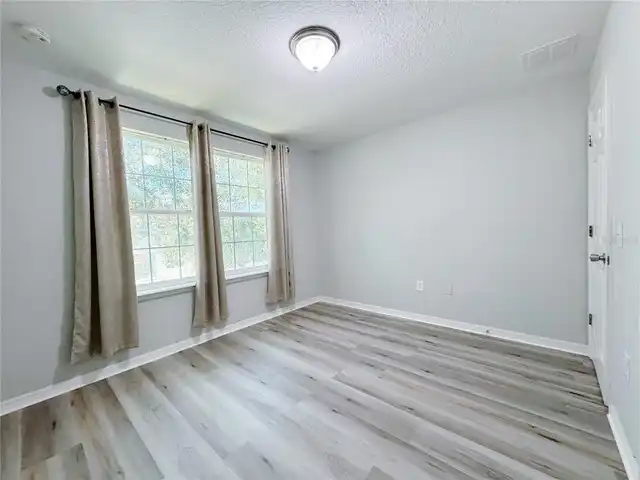 Listing Photo 38