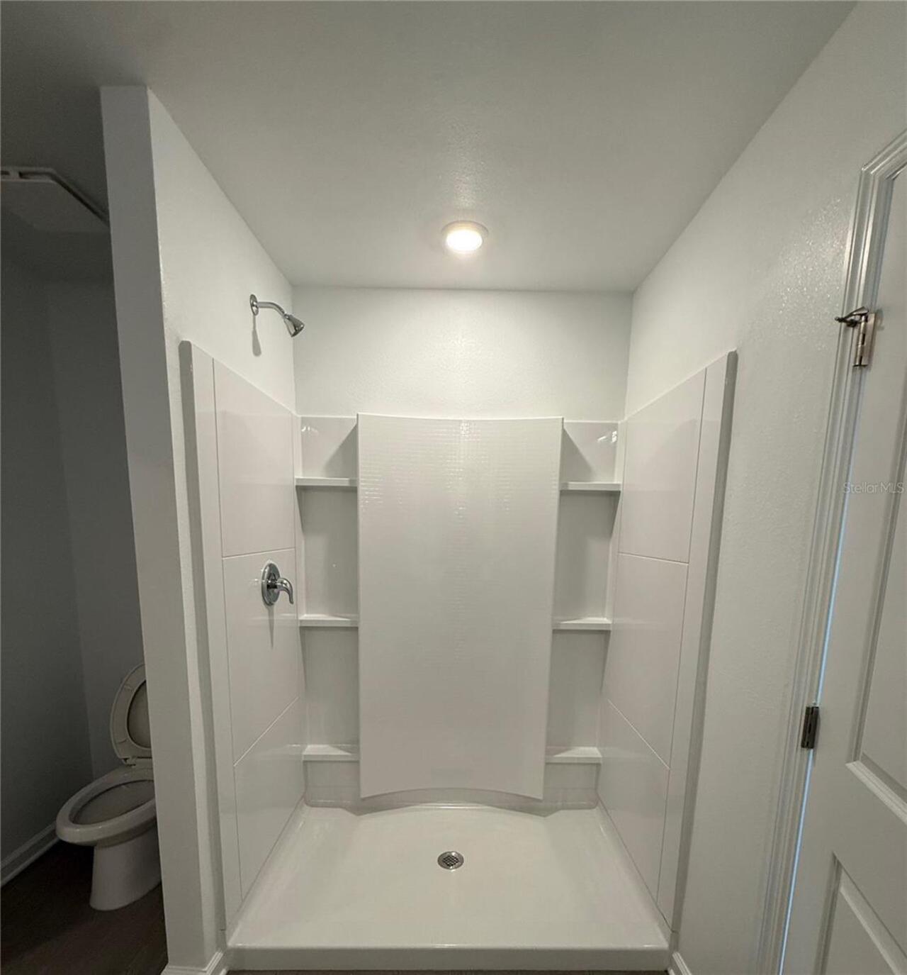 Listing Photo 8