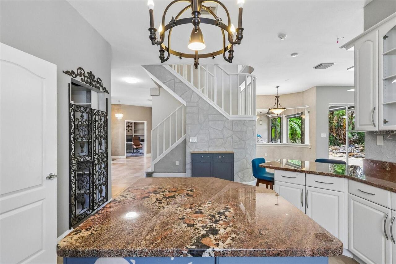 Listing Photo 10