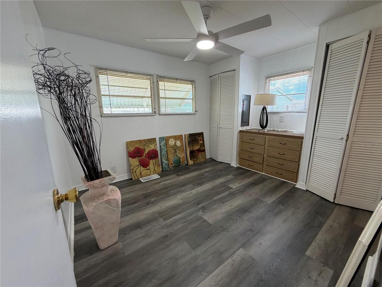 Listing Photo 23