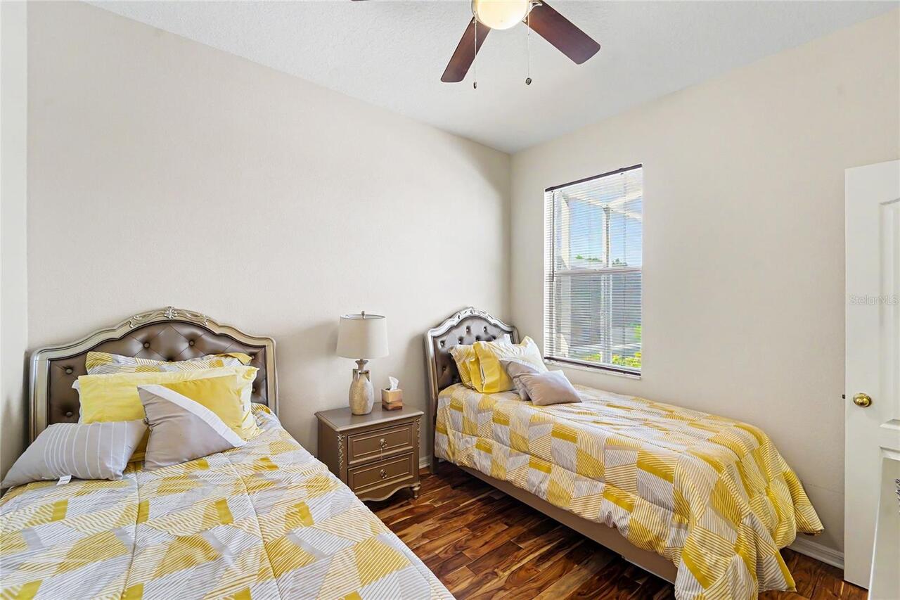 Listing Photo 12