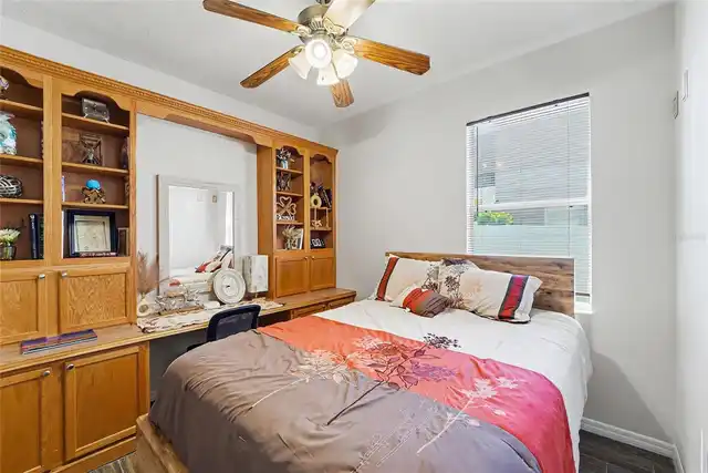 Listing Photo 10