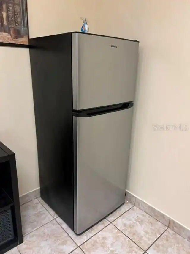 Listing Photo 8