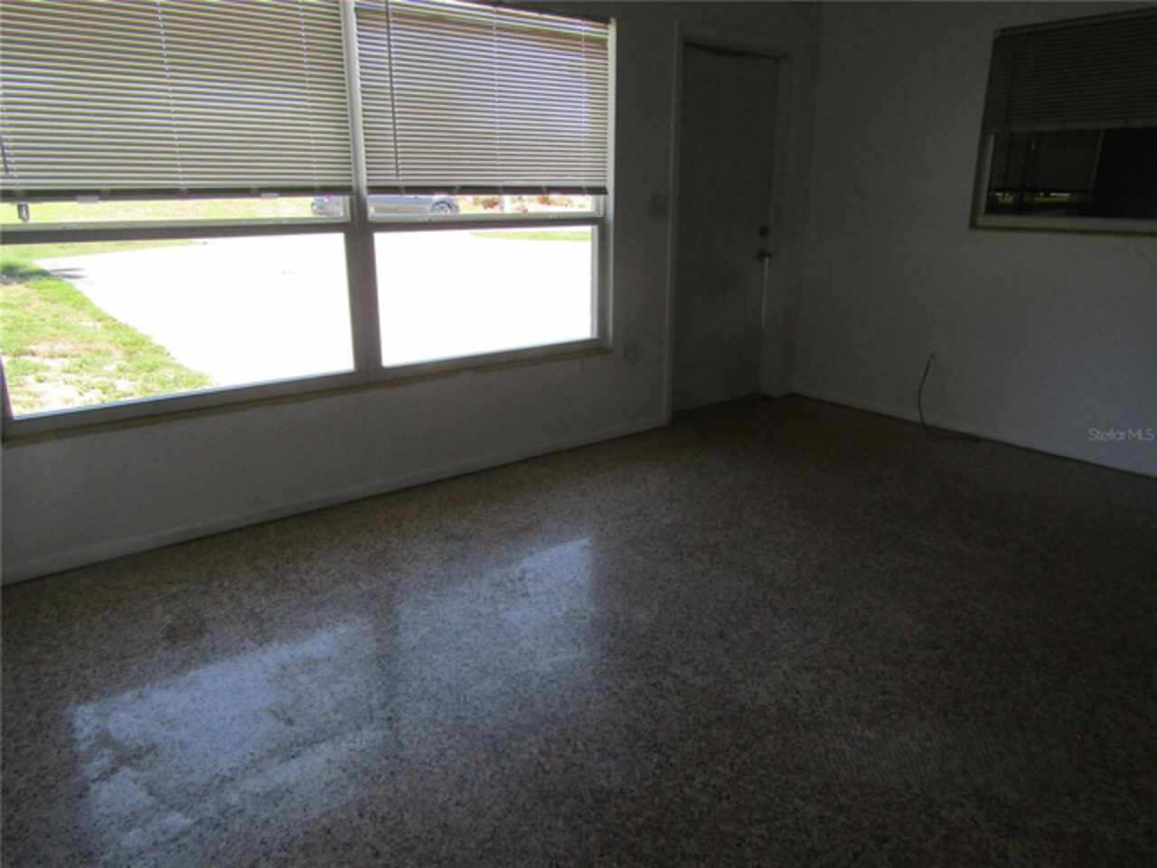 Listing Photo 8