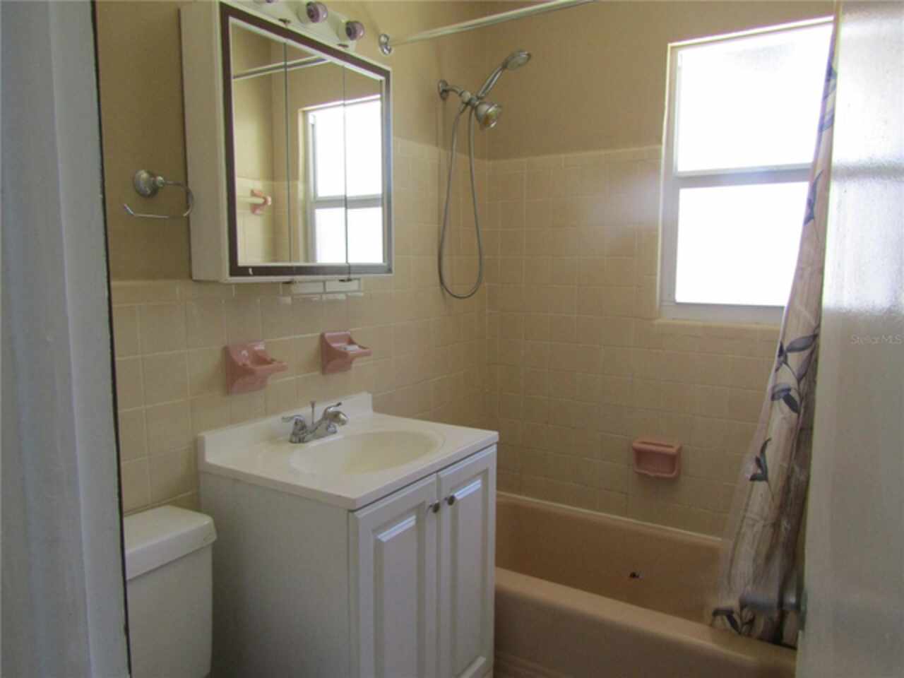 Listing Photo 10
