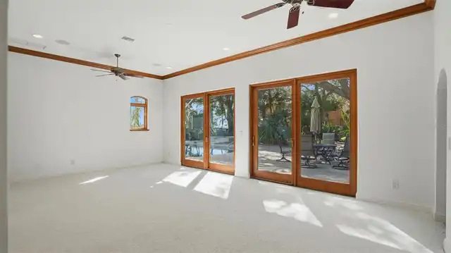 Listing Photo 37
