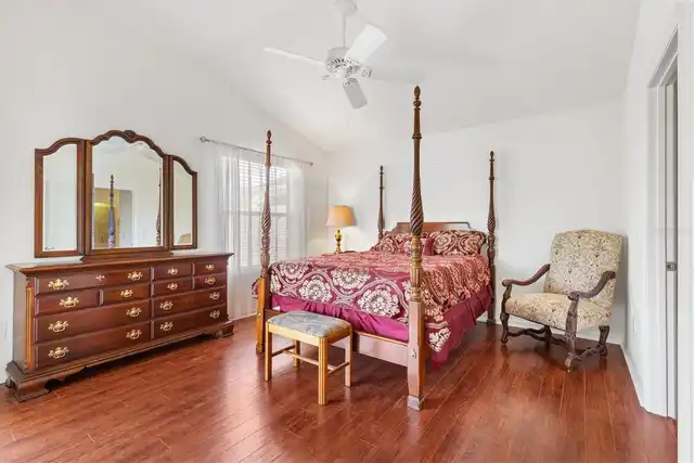 Listing Photo 13