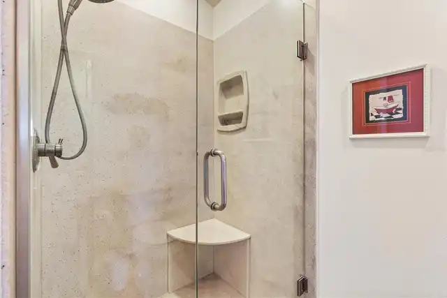 Listing Photo 16