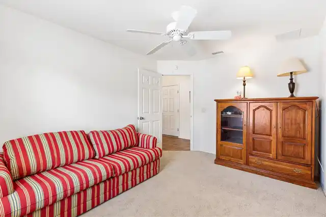 Listing Photo 22