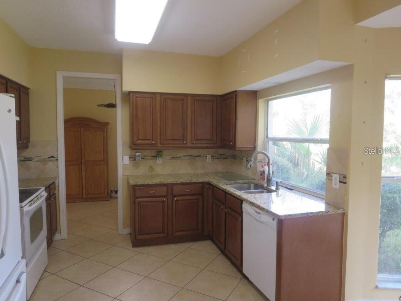 Listing Photo 9