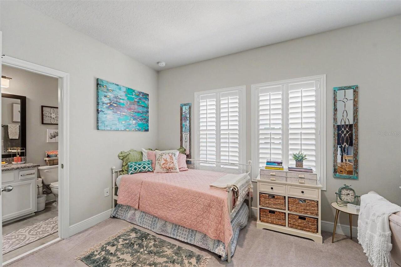 Listing Photo 22