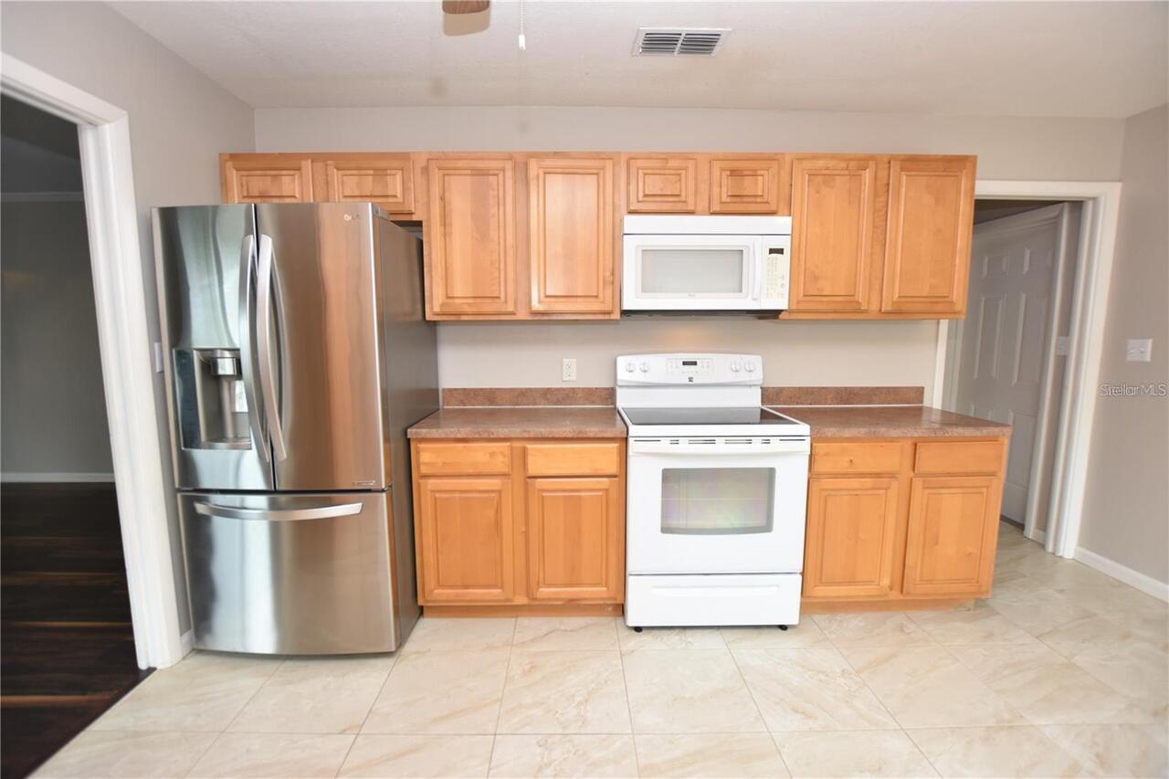 Listing Photo 8